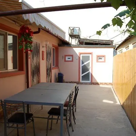 Casa Cu Castan Ефоріє-Норд