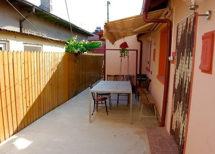 Casa Cu Castan Homestay